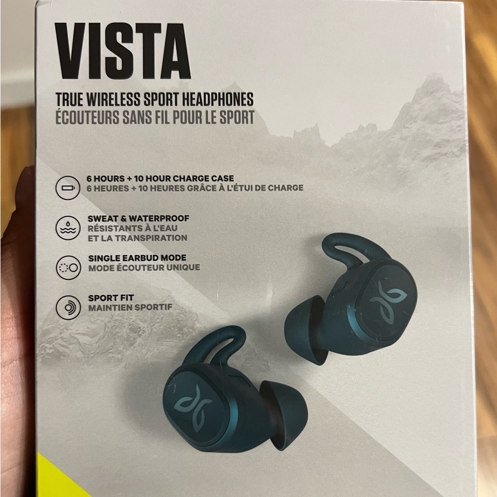 Wireless earbuds
